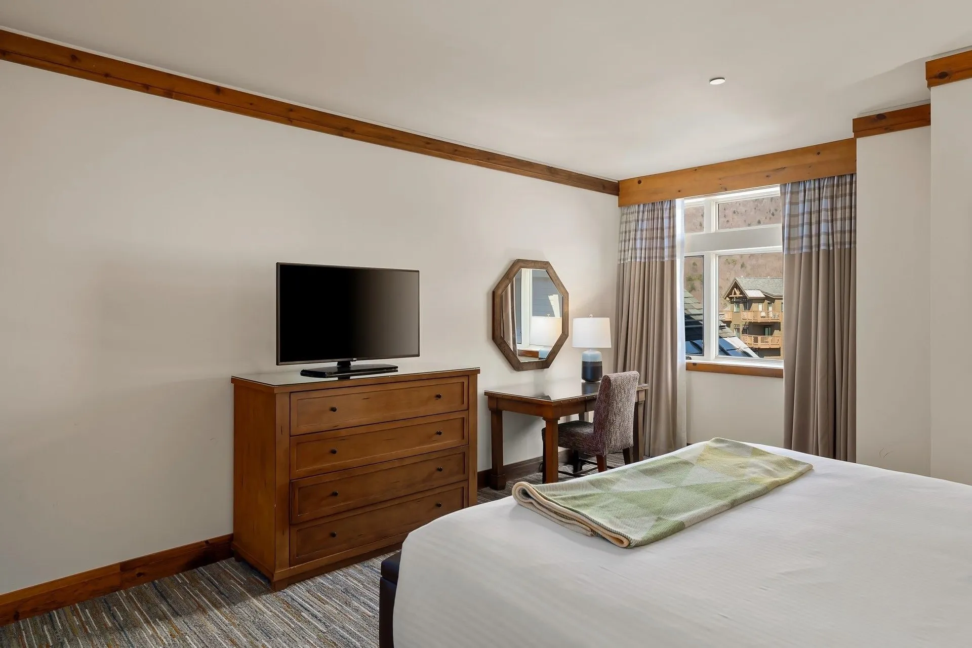 7412 Mountain Road Stowe VT 05672