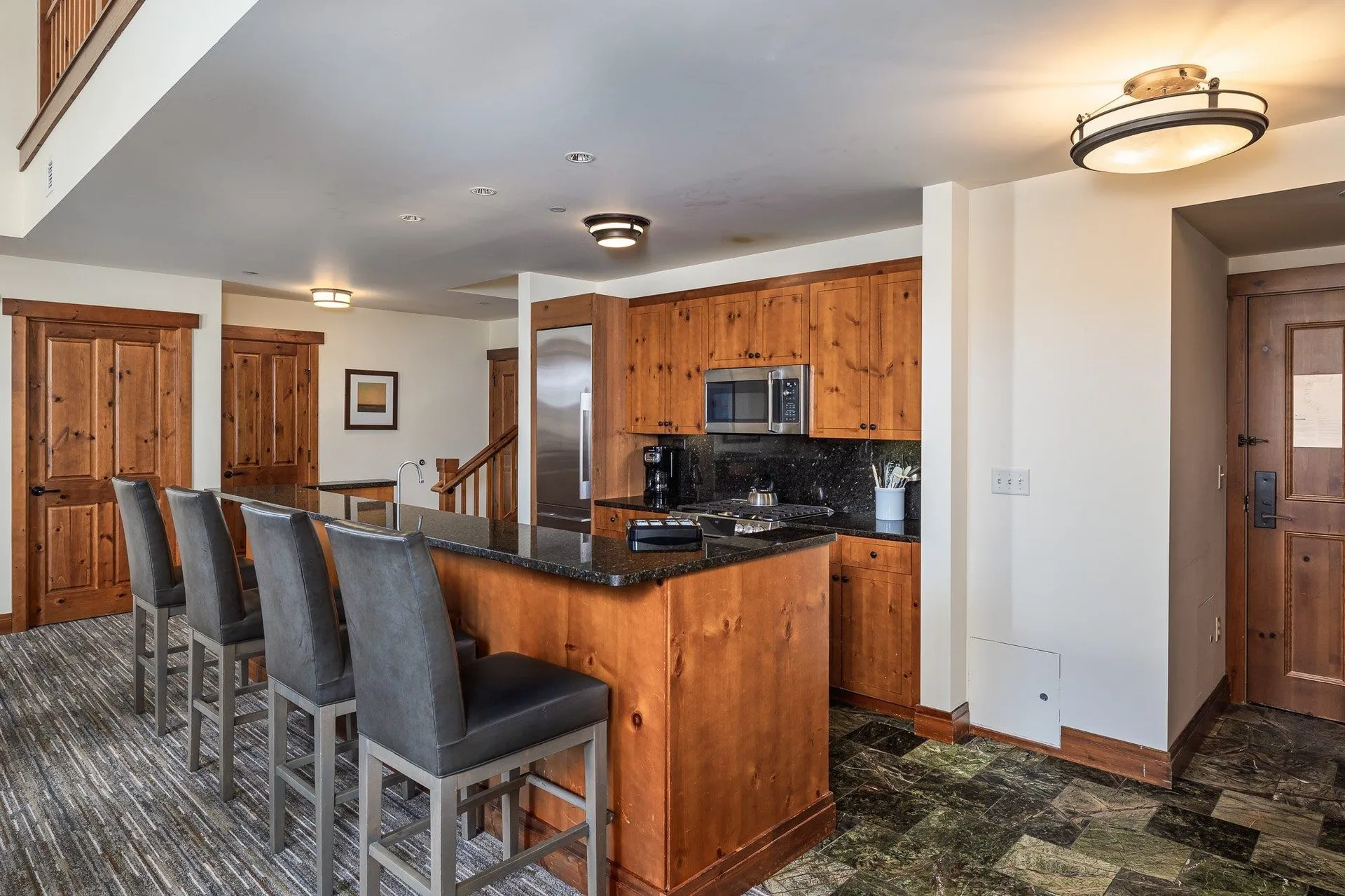 7412 Mountain Road Stowe VT 05672