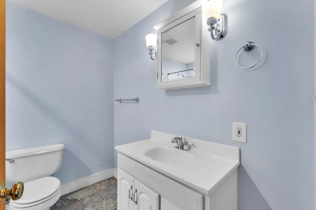 28 Notch Road Middlesex VT 05602