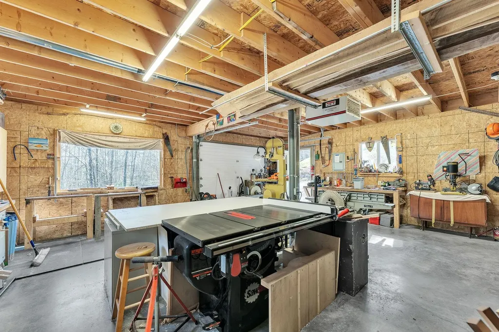 28 Notch Road Middlesex VT 05602