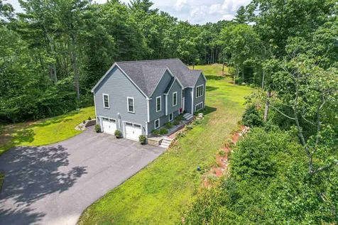 35 Higgins Avenue Sandown NH 03873