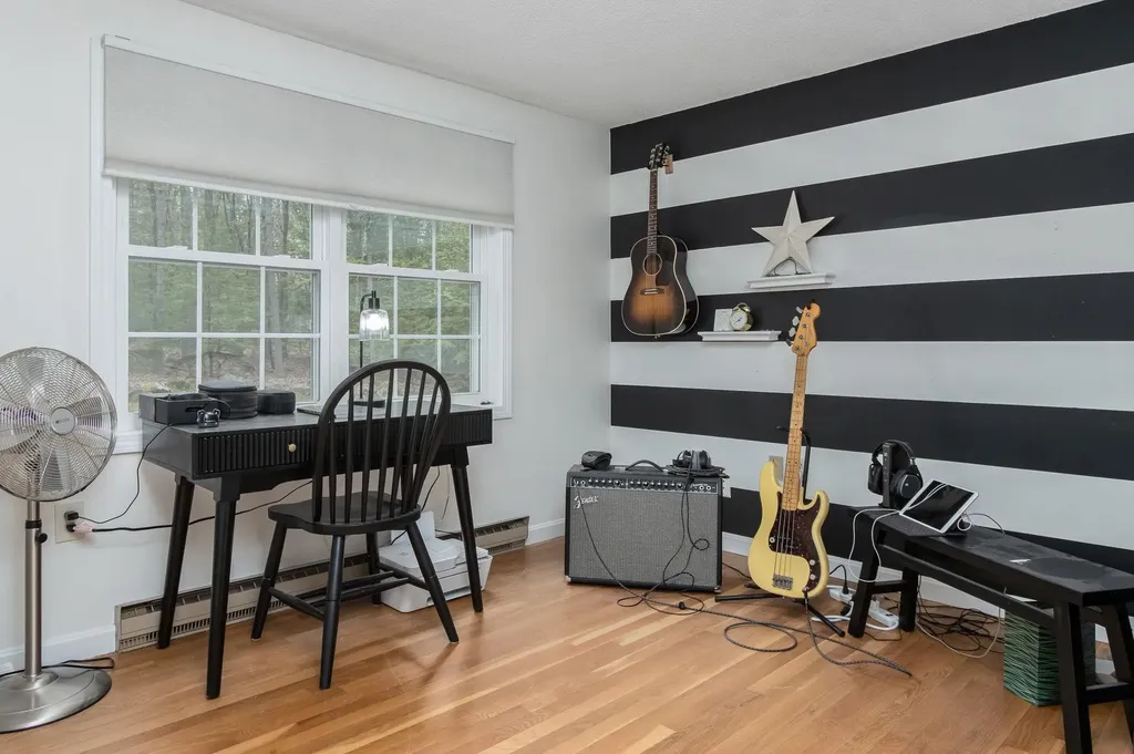 10 Greenbriar Lane Amherst NH 03031