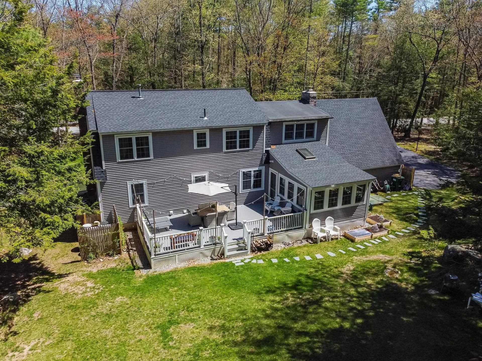 10 Greenbriar Lane Amherst NH 03031
