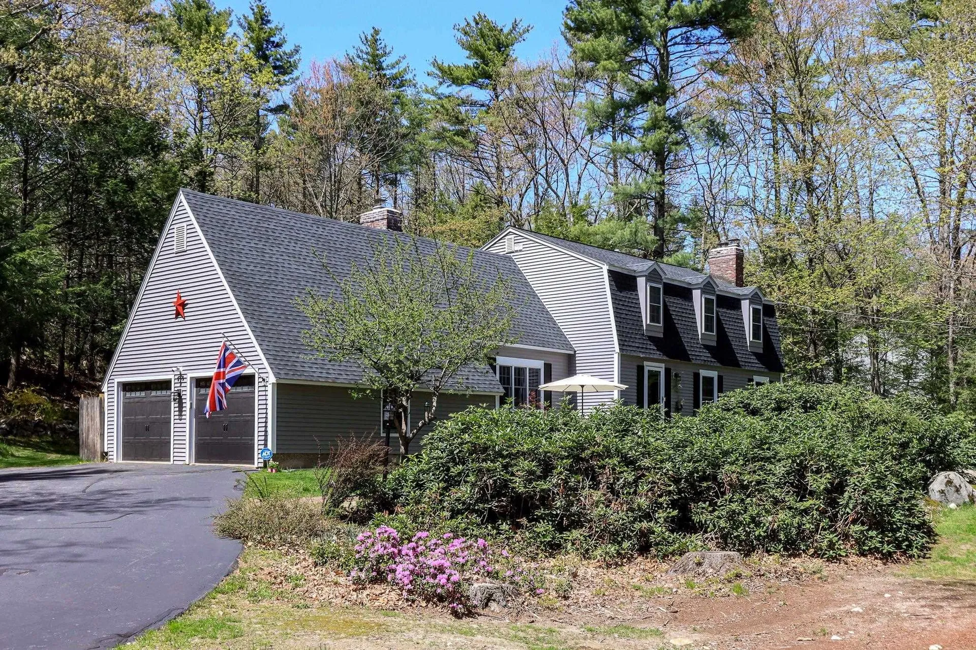 10 Greenbriar Lane Amherst NH 03031