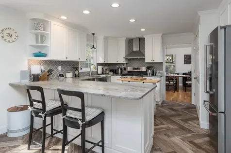 10 Greenbriar Lane Amherst NH 03031