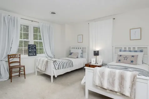 10 Greenbriar Lane Amherst NH 03031