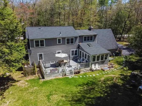 10 Greenbriar Lane Amherst NH 03031