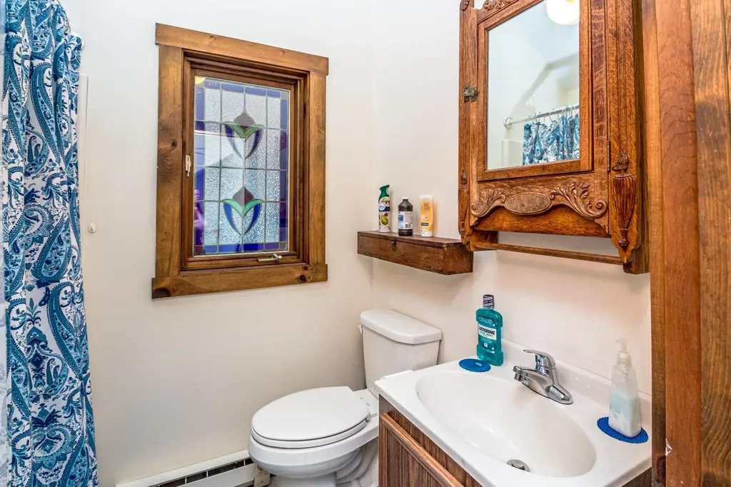 26 Private West 4 Maidstone VT 05905