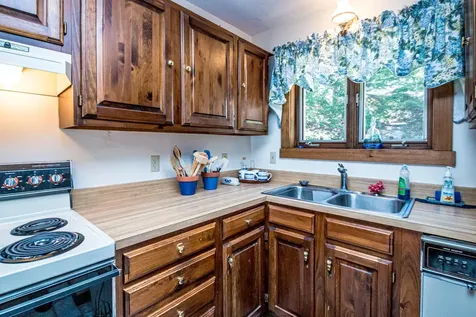 26 Private West 4 Maidstone VT 05905