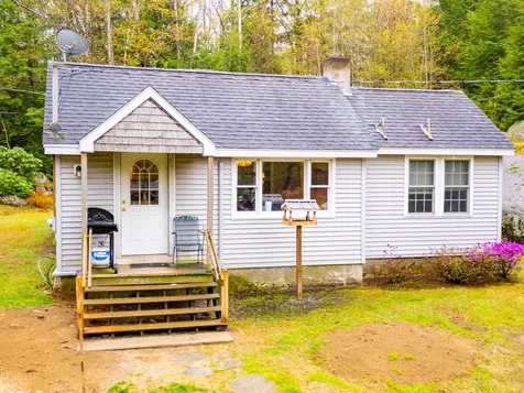 96 Waukewan Road New Hampton NH 03256