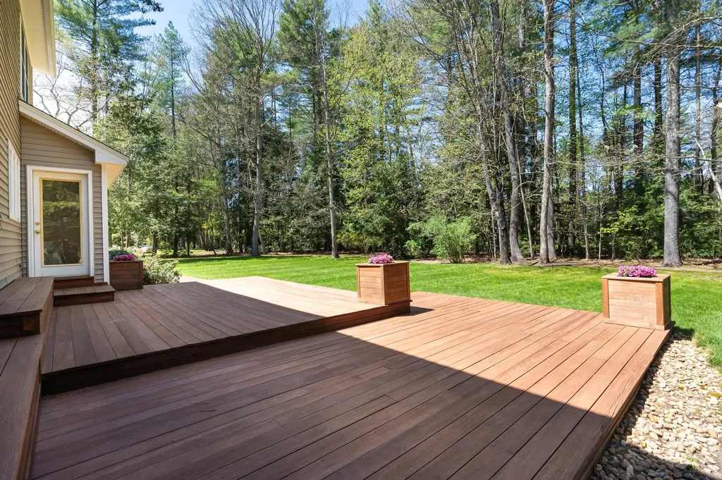 5 Mosswood Circle Amherst NH 03031