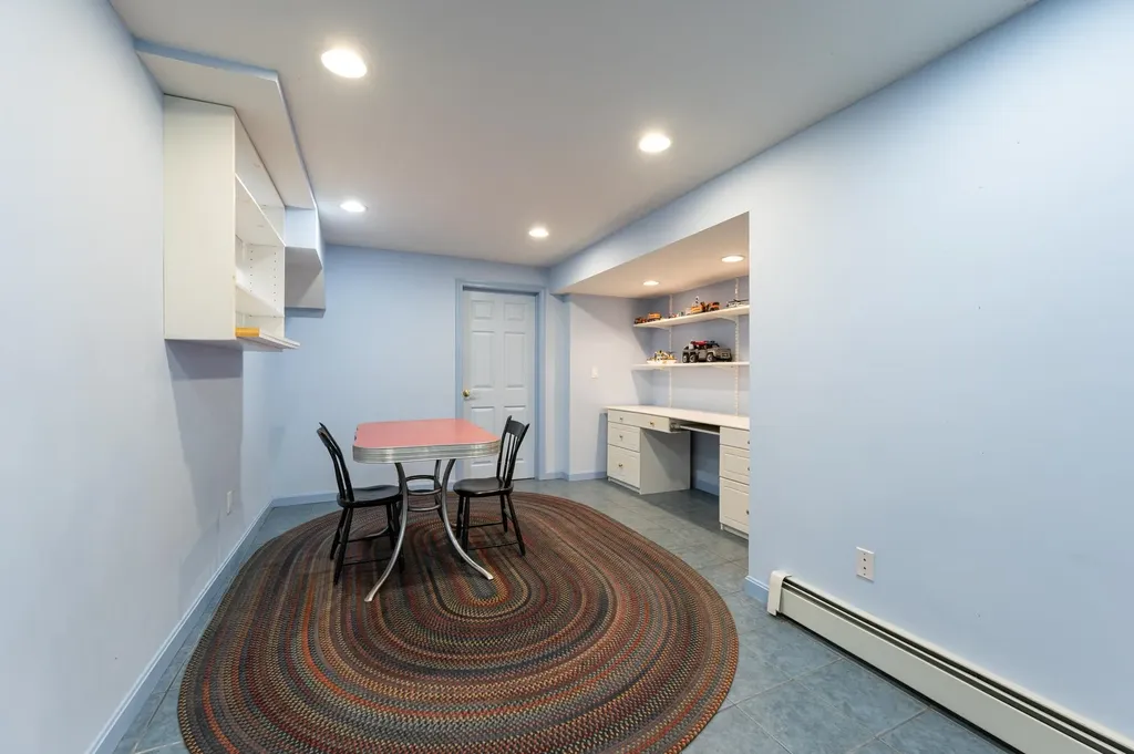 5 Mosswood Circle Amherst NH 03031