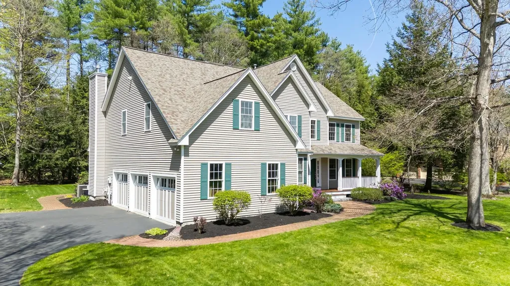 5 Mosswood Circle Amherst NH 03031