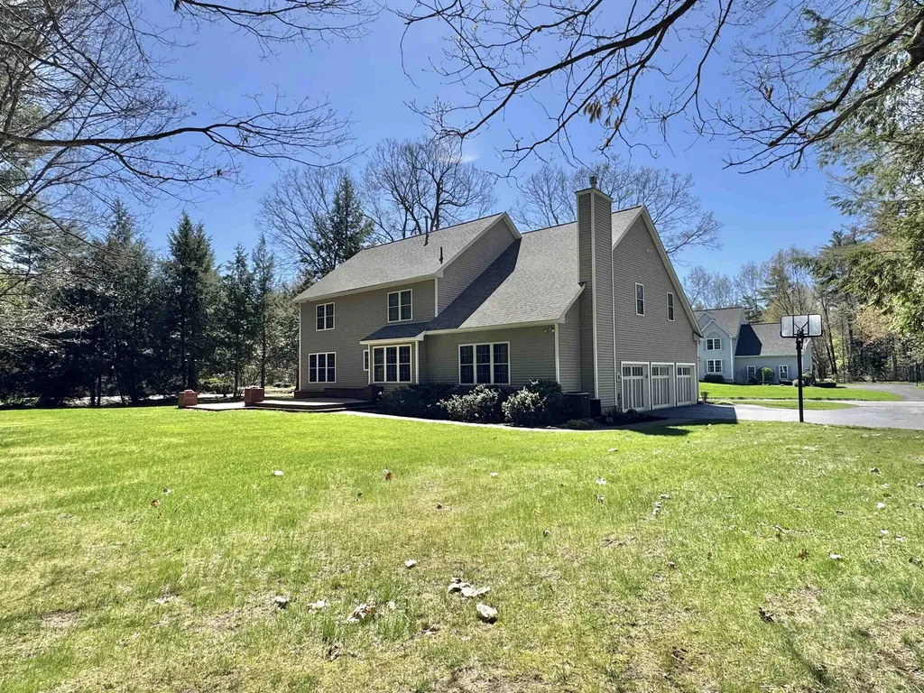 5 Mosswood Circle Amherst NH 03031