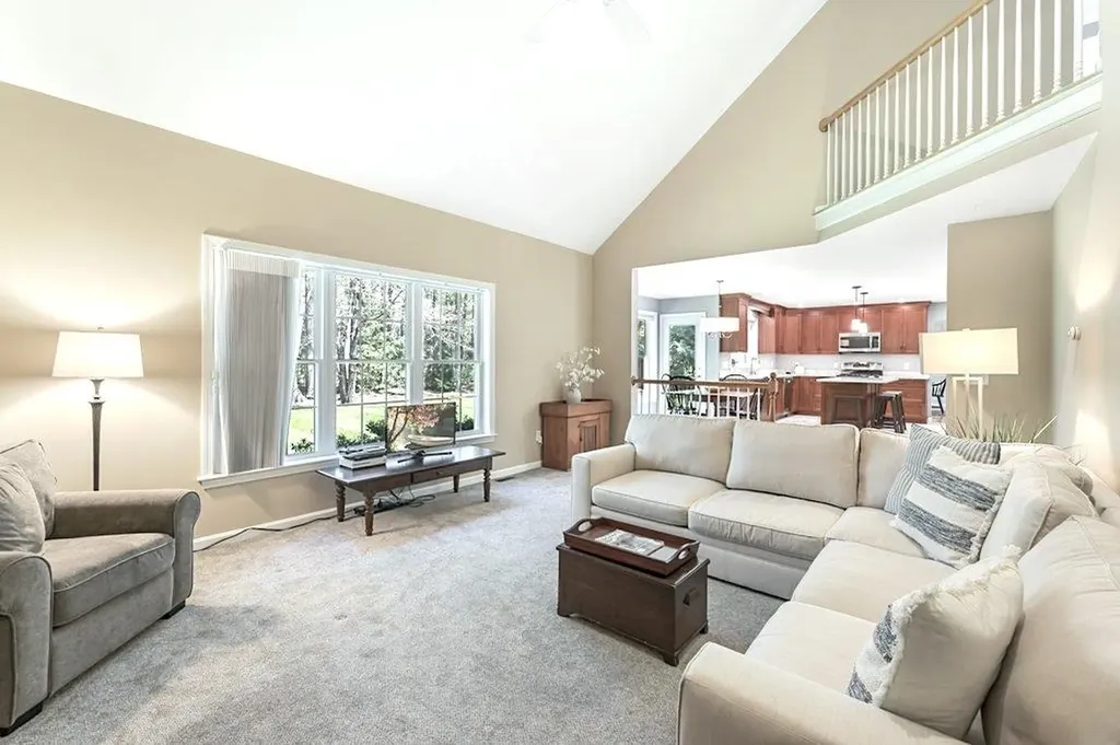 5 Mosswood Circle Amherst NH 03031