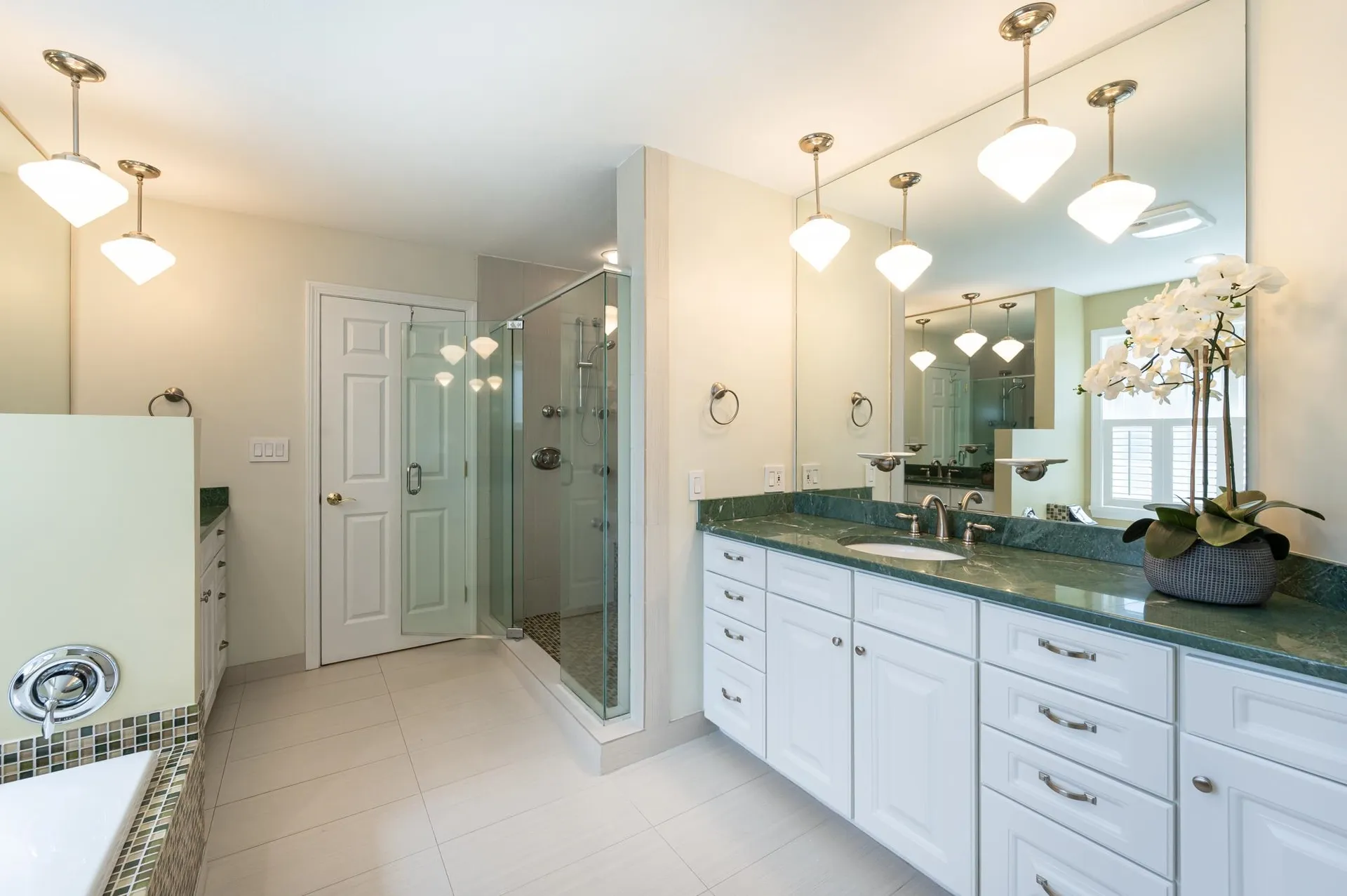 5 Mosswood Circle Amherst NH 03031