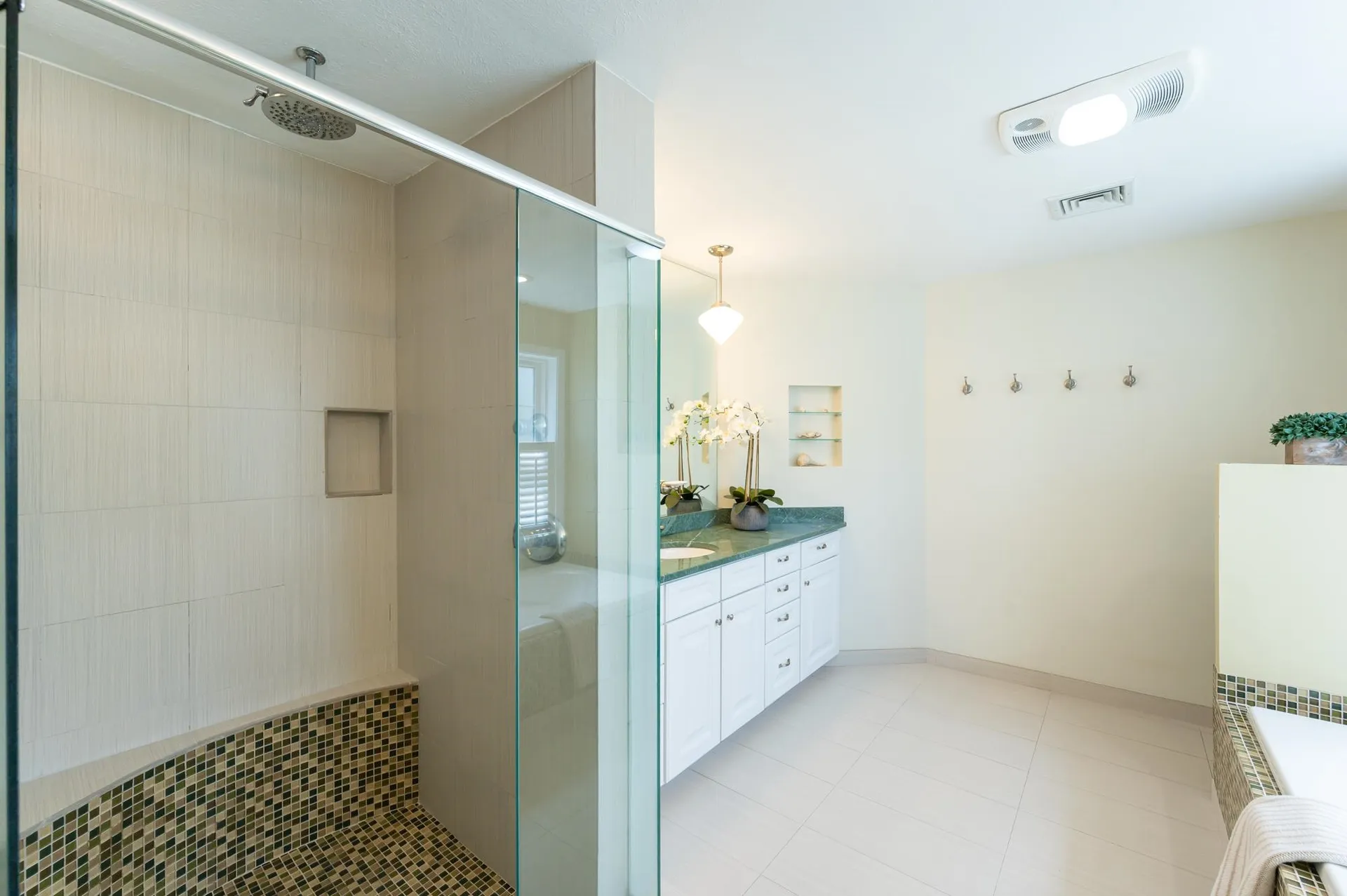 5 Mosswood Circle Amherst NH 03031