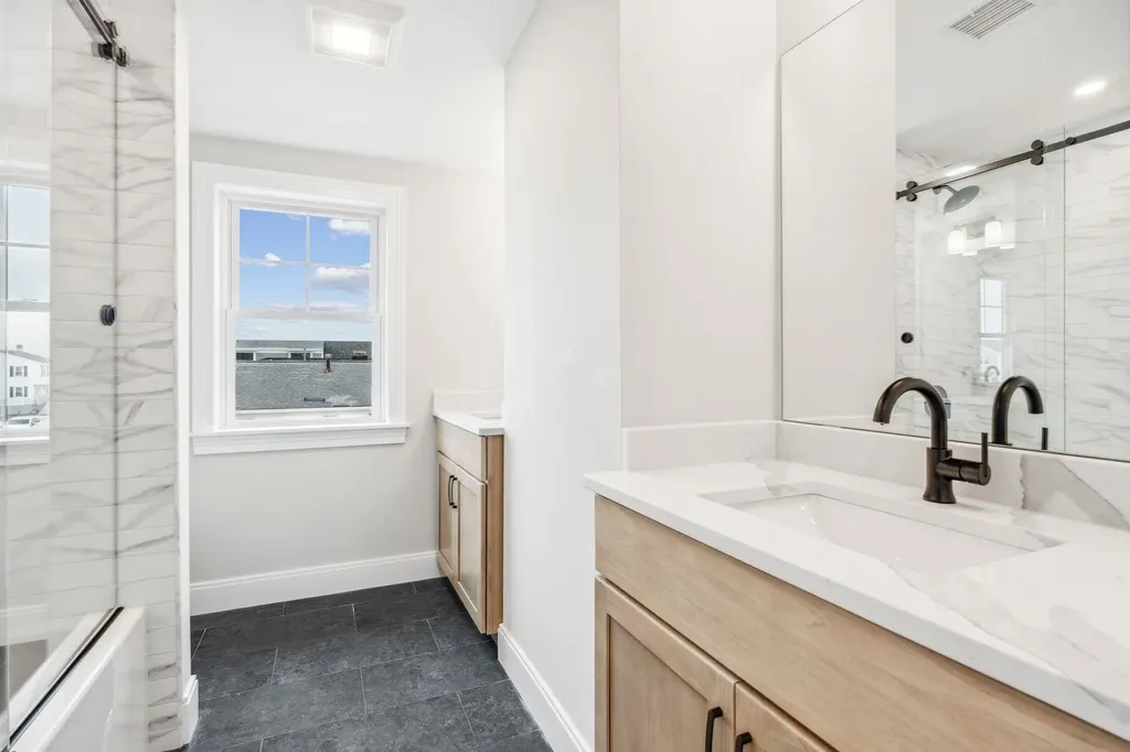 172 Tilton Street Seabrook NH 03874