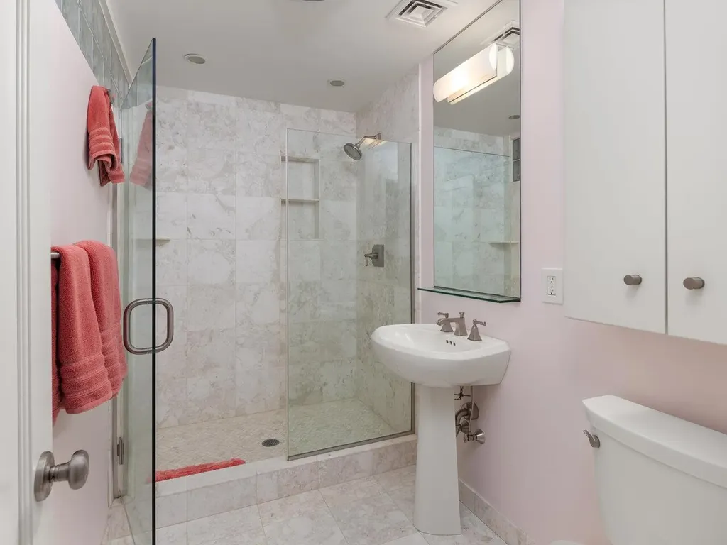 25 Oakledge Drive Burlington VT 05401