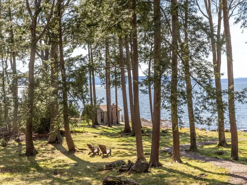 25 Oakledge Drive Burlington VT 05401