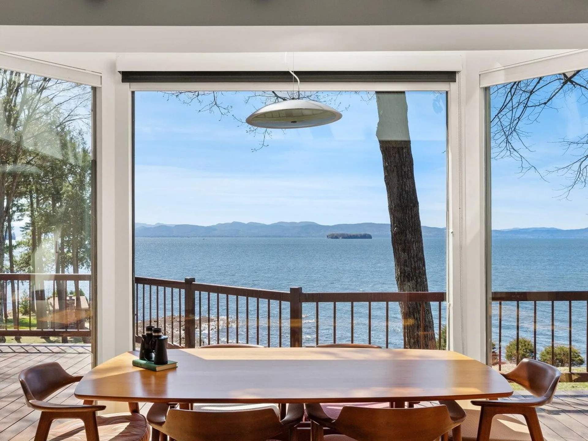 25 Oakledge Drive Burlington VT 05401