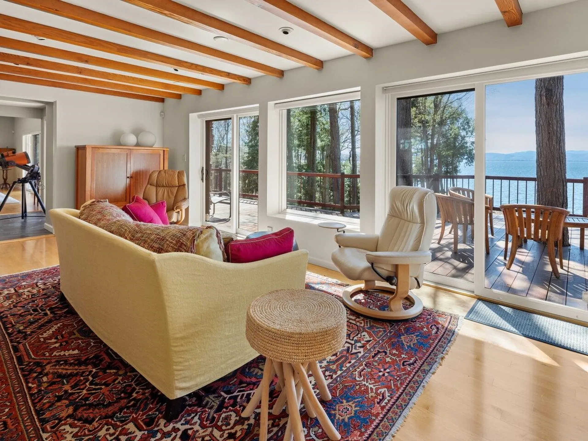 25 Oakledge Drive Burlington VT 05401