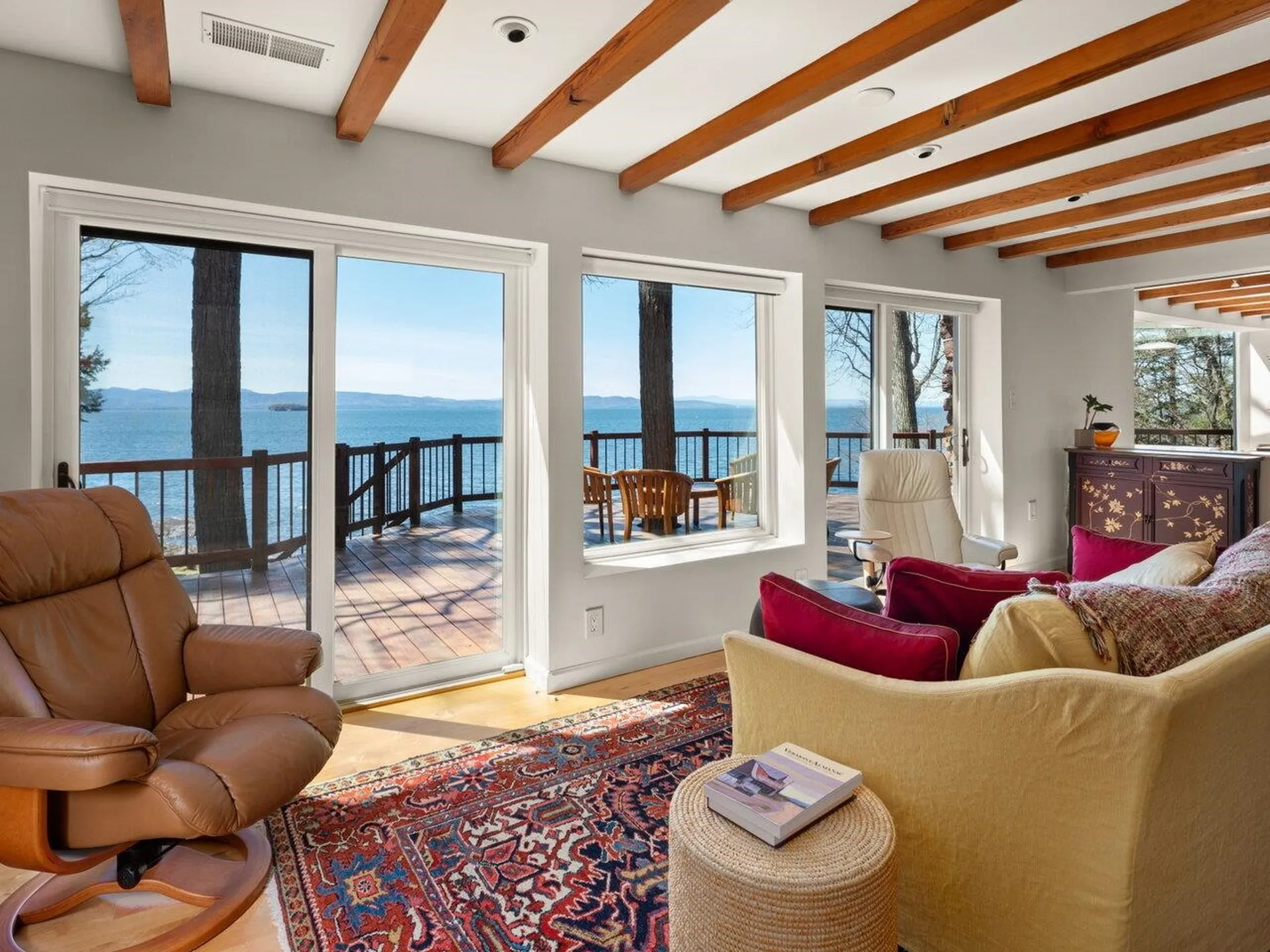 25 Oakledge Drive Burlington VT 05401