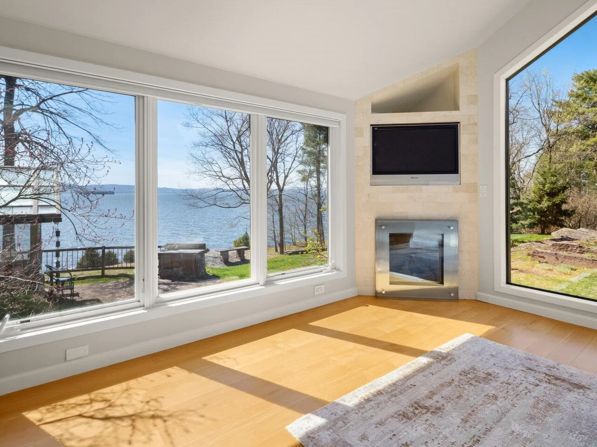 25 Oakledge Drive Burlington VT 05401