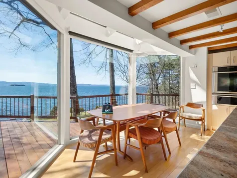 25 Oakledge Drive Burlington VT 05401