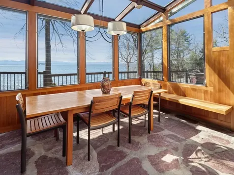 25 Oakledge Drive Burlington VT 05401