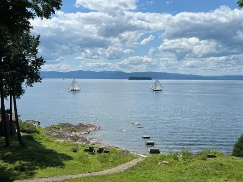 25 Oakledge Drive Burlington VT 05401