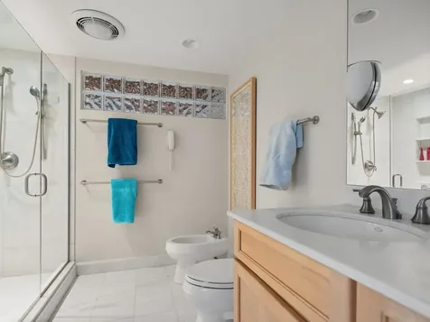 25 Oakledge Drive Burlington VT 05401