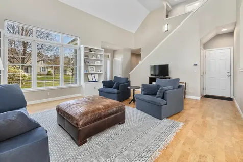 28 Stonehurst Common Hanover NH 03755