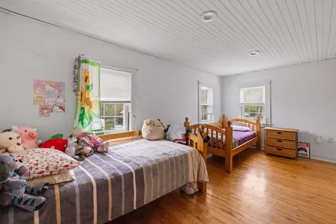 23-25 Cedar Street Newmarket NH 03857