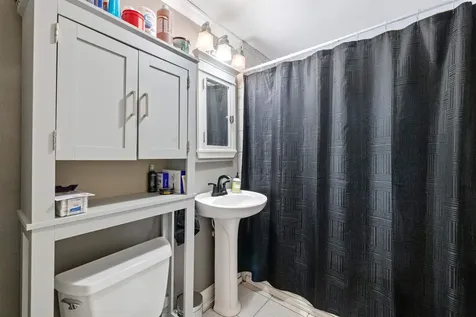 23-25 Cedar Street Newmarket NH 03857