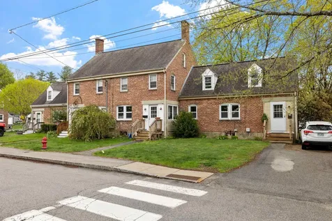 23-25 Cedar Street Newmarket NH 03857