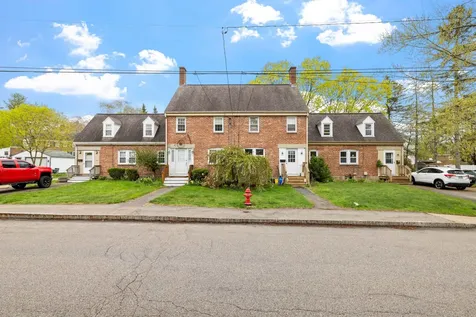 23-25 Cedar Street Newmarket NH 03857