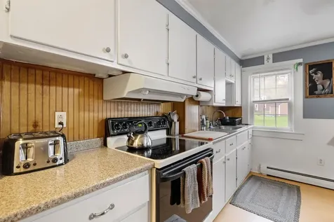 23-25 Cedar Street Newmarket NH 03857