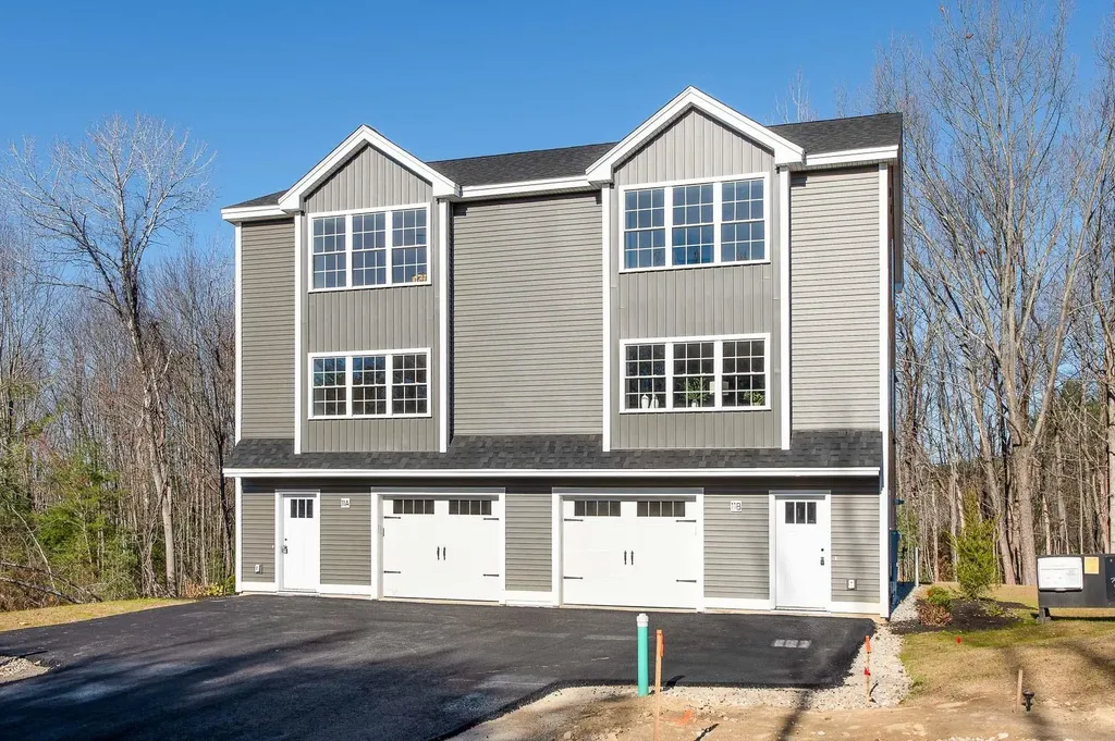 18a Birch Hill Lane Somersworth NH 03878