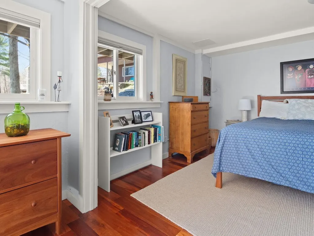 28 Idlewild Road South Hero VT 05486