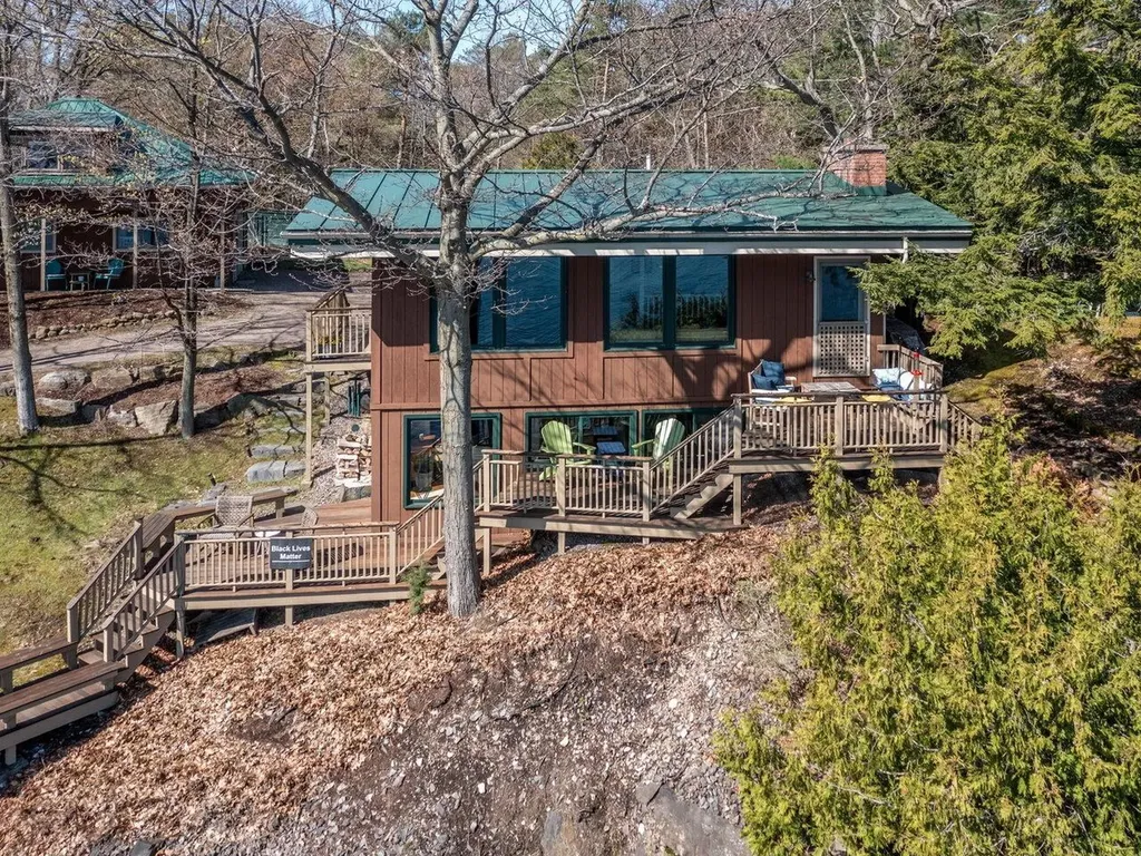 28 Idlewild Road South Hero VT 05486