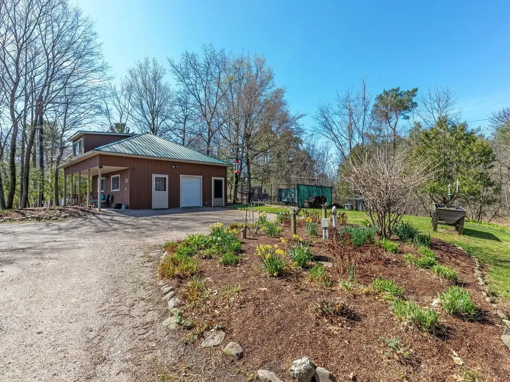 28 Idlewild Road South Hero VT 05486