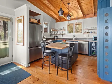 28 Idlewild Road South Hero VT 05486
