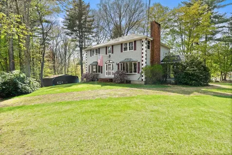 8 Wildbrook Drive Plaistow NH 03865