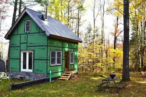 2305 West Hill Road Roxbury VT 05669