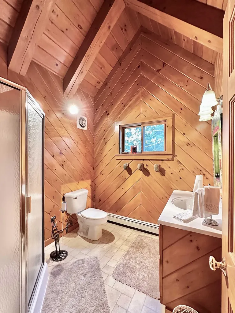 20 Lookaway Lane Wentworth NH 03282