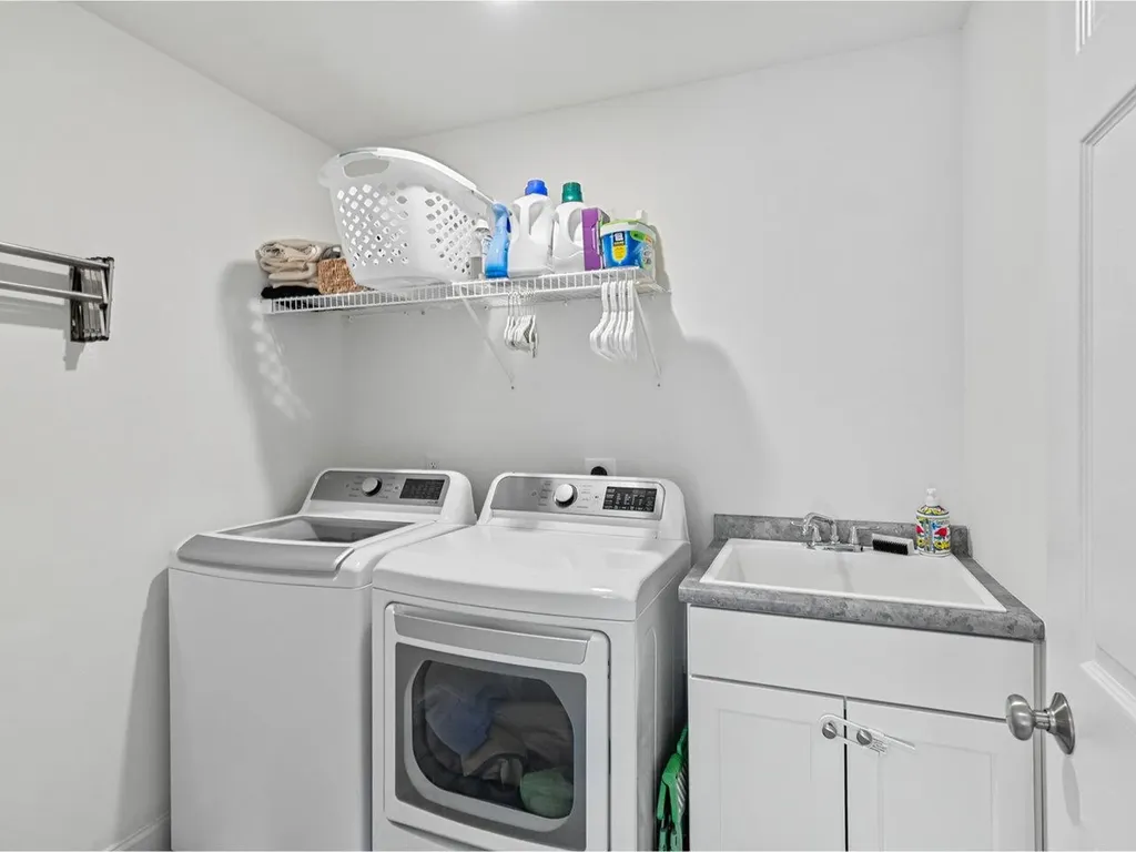 228 Sommerfield Avenue South Burlington VT 05403