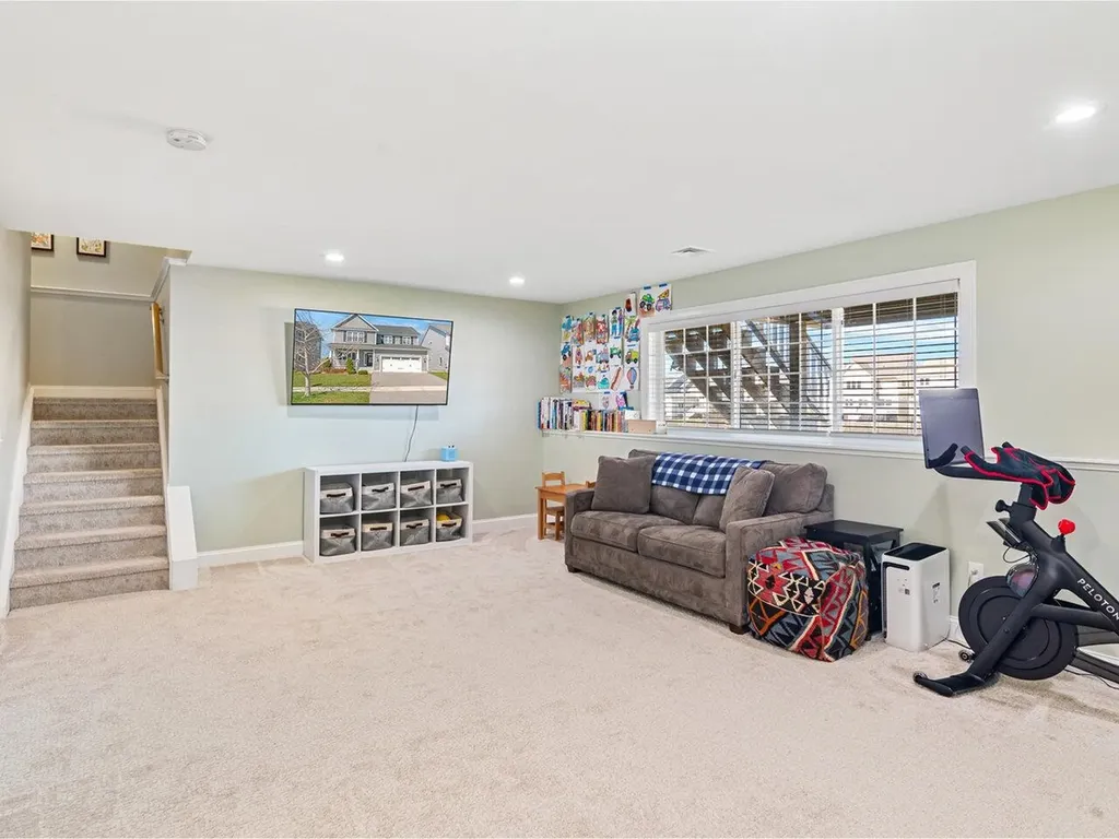 228 Sommerfield Avenue South Burlington VT 05403