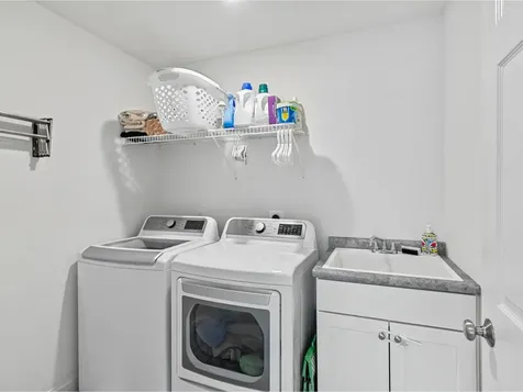 228 Sommerfield Avenue South Burlington VT 05403