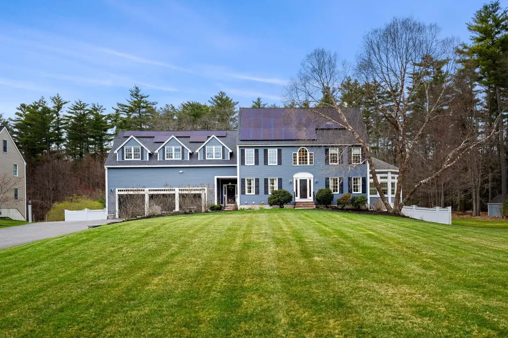 8 Palis Drive Salisbury MA 01952